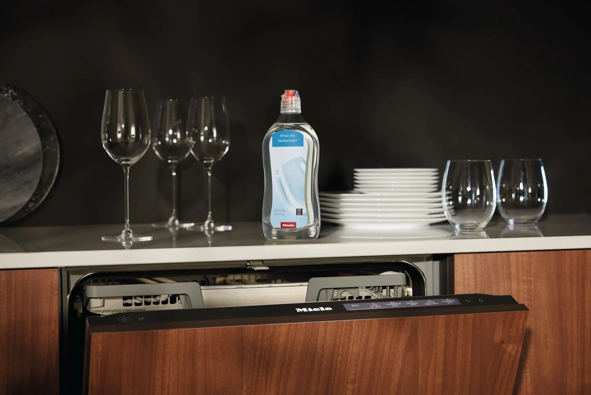 brillantante__ml_3.webp Miele Tutti I Detersivi Per Lavastoviglie | Brillantante, 500 ml