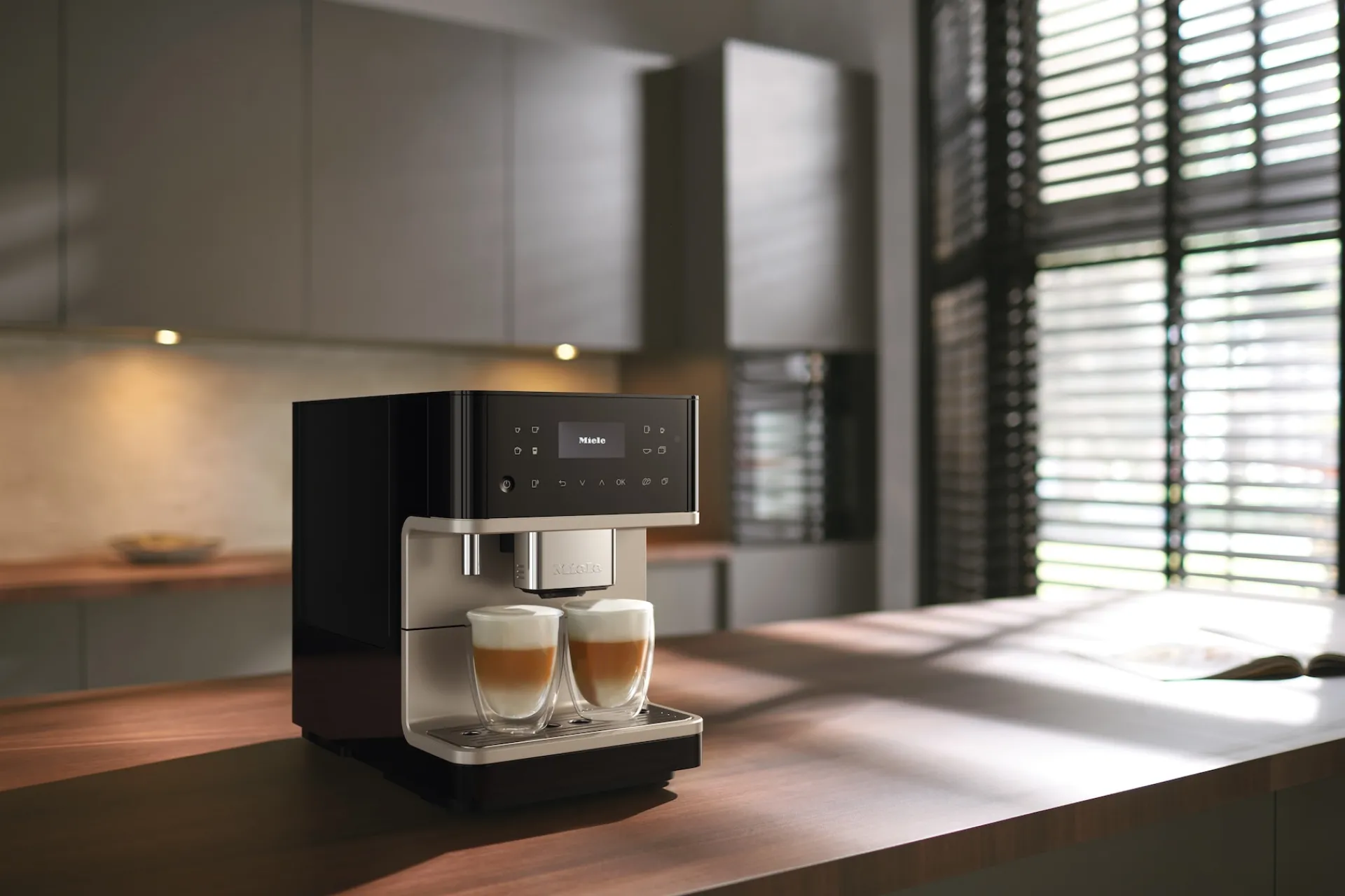cm__milkperfection_nero_o_5-1.webp Miele Macchine Per Il Caffè | CM 6360 MilkPerfection Nero ossidiana CM