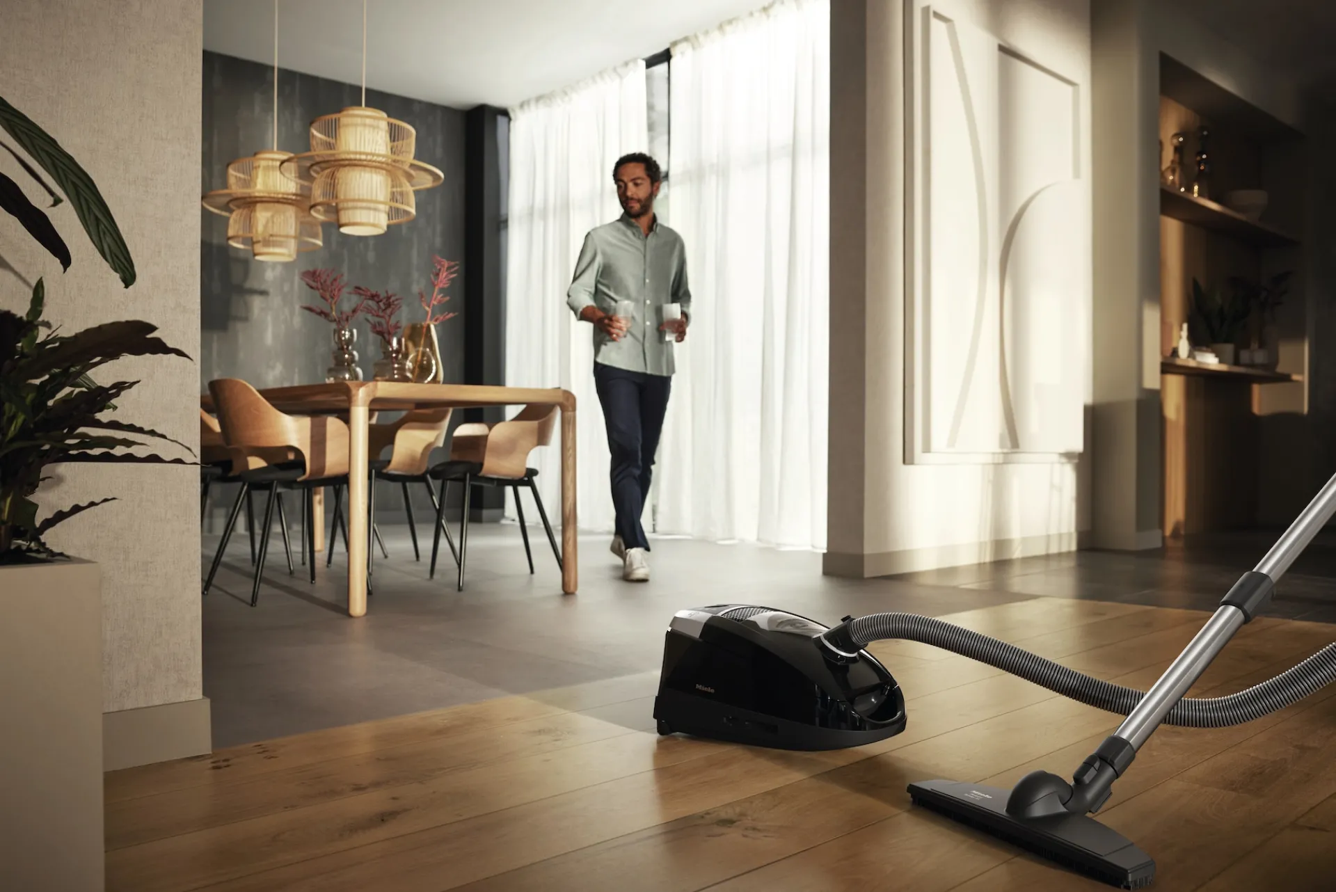 compact_c_parquet_xl_nero_6.webp Miele Aspirapolvere Con Sacco | Compact C2 Parquet XL Nero ossidiana