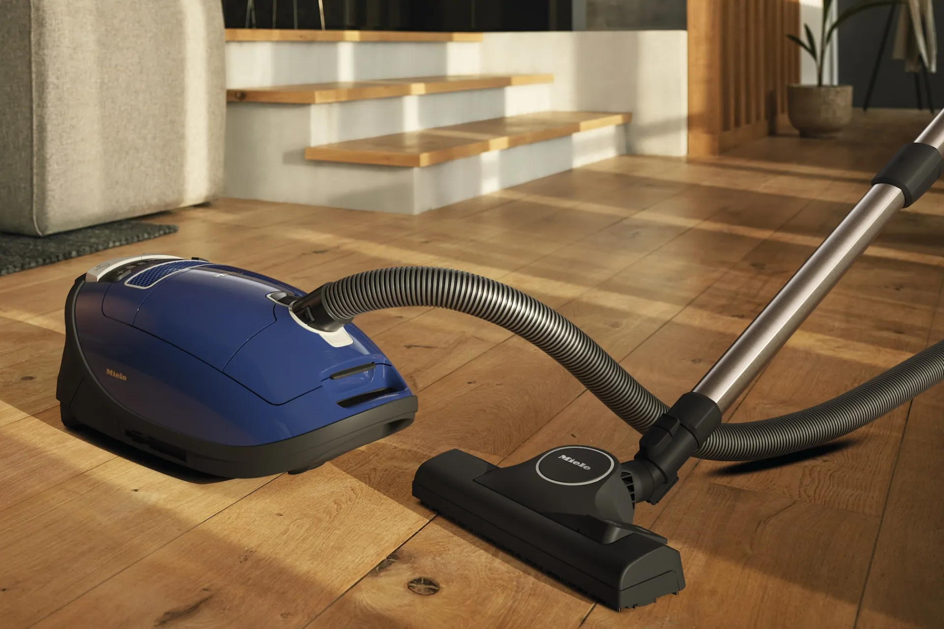 complete_c__edition_blu_m_4.webp Miele Aspirapolvere Con Sacco | Complete C3 125 Edition Blu marine