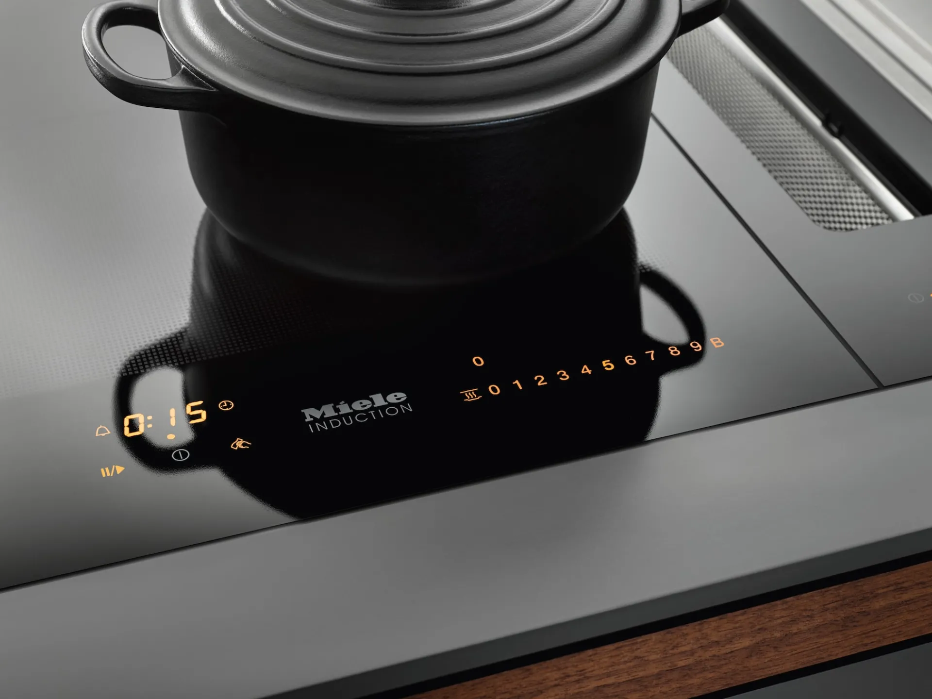 cs__fl_nero_2-1.webp Miele Tutti I Piani Cottura | CS 7612 FL Nero
