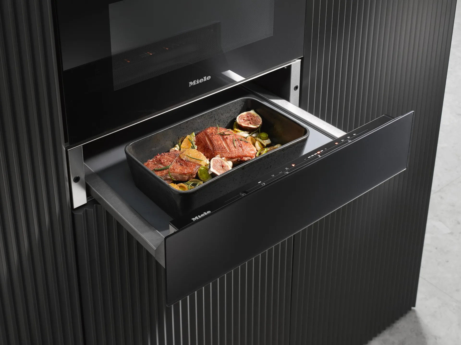 esw__nero_ossidiana_1-2.webp Miele Cassetti Termici E Sottovuoto | ESW 7010 Nero ossidiana