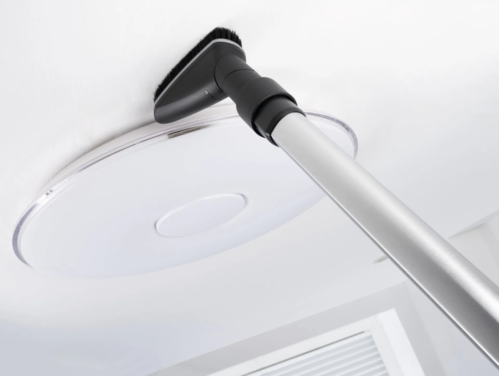 spazzola_universale_regol_3.webp Miele Accessori Speciali E Kit | Spazzola universale regolabile in modo flessibile con setole naturali
