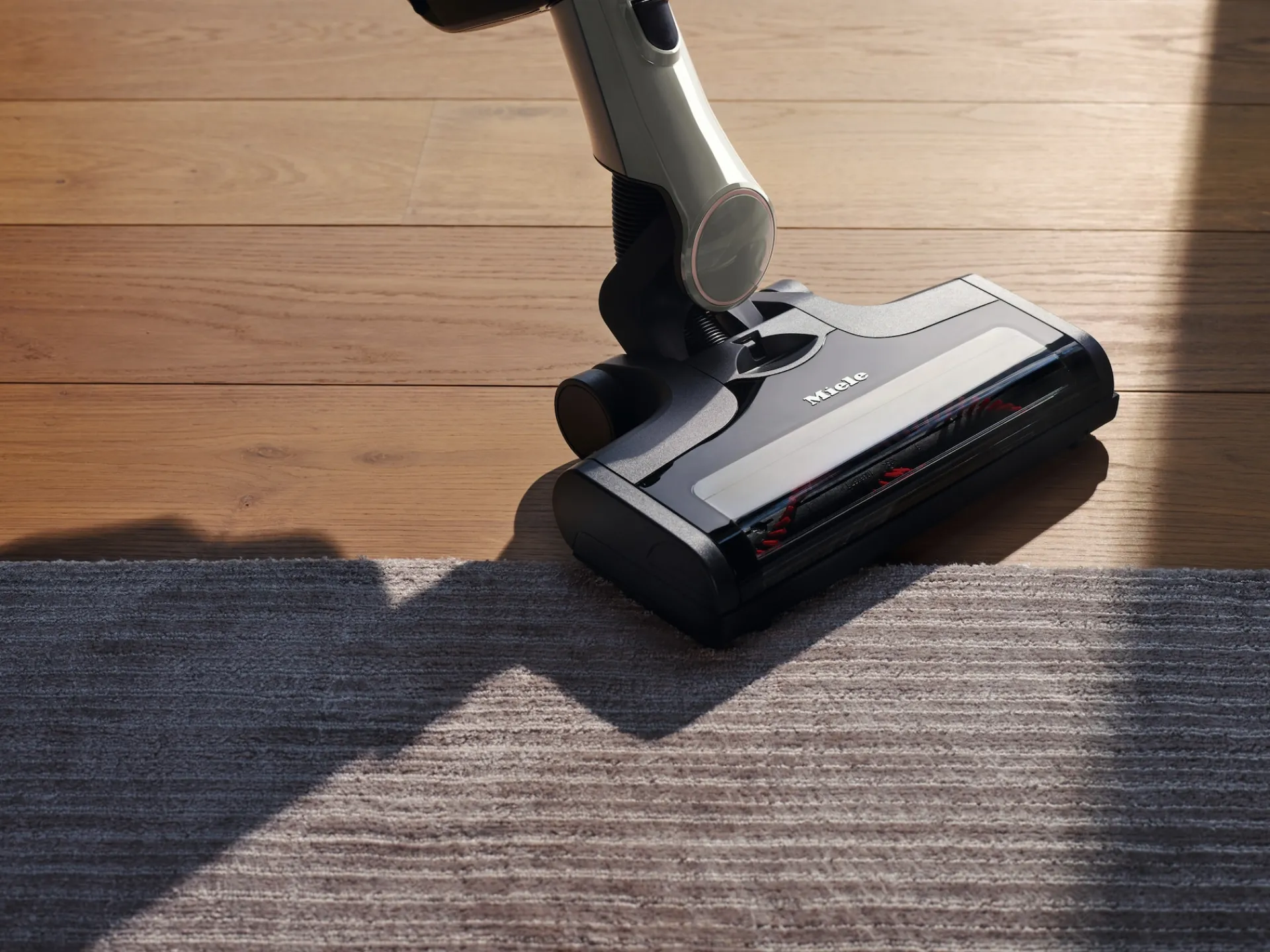 triflex_hx__edition_grigi_5.webp Miele Aspirapolvere Senza Filo | Triflex HX2 125 Edition Grigio cashmere