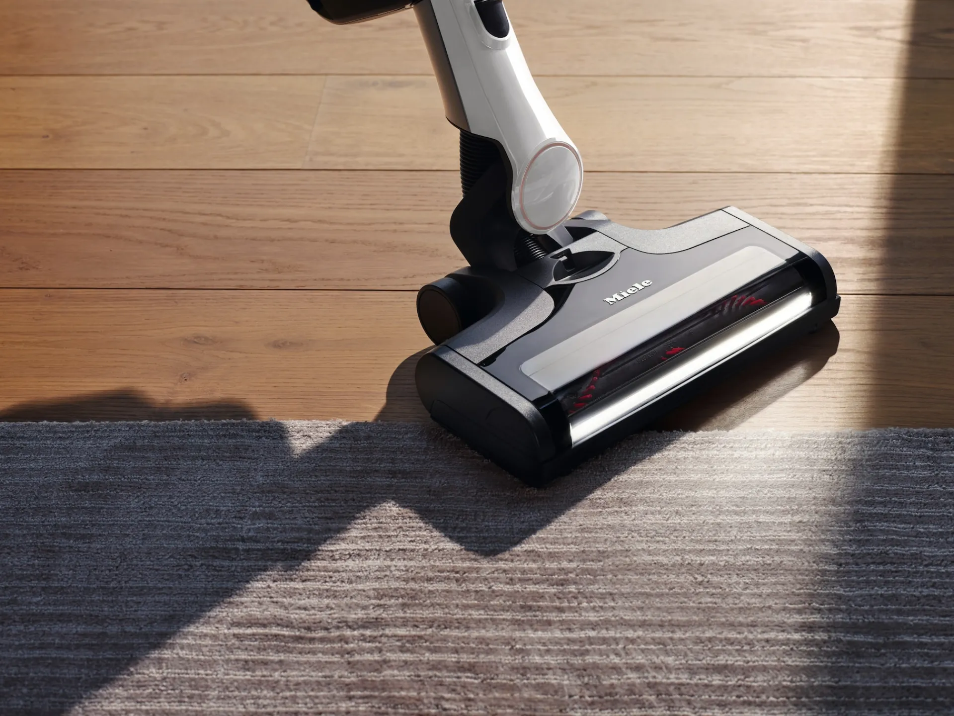 triflex_hx_flash_bianco_l_4.webp Miele Aspirapolvere Senza Filo | Triflex HX2 Flash bianco loto