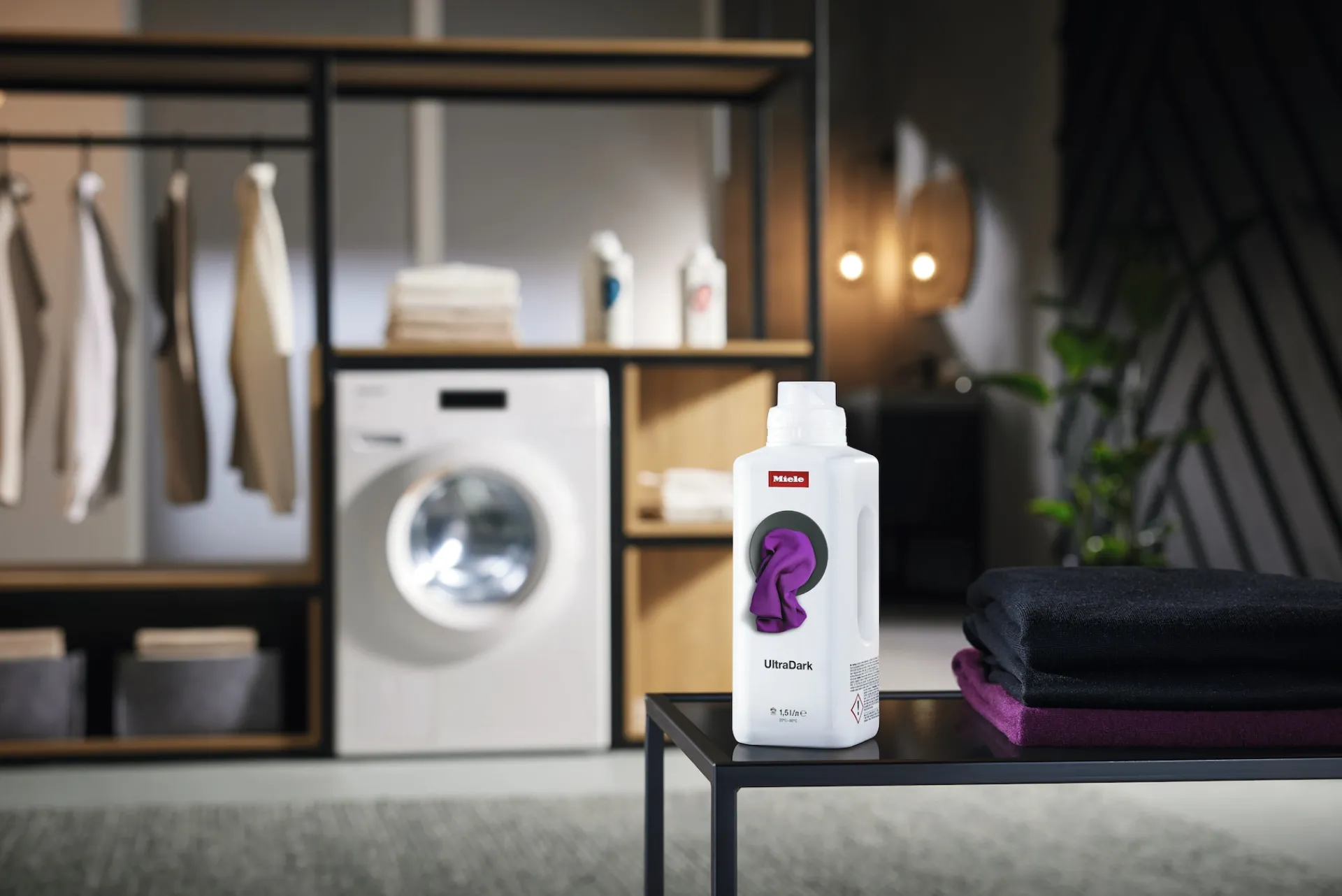 ultradark_l_1.webp Miele Detersivi Liquidi E In Polvere | UltraDark 1,5 l